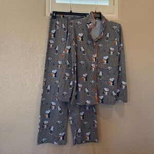 Munki Munki Peanuts Gray Halloween Snoopy Print Pajamas